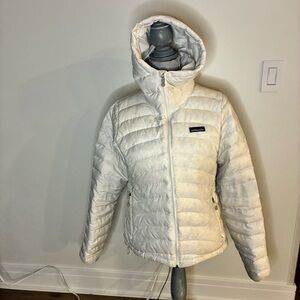 Patagonia Women's Cream lightweight Jacket, M